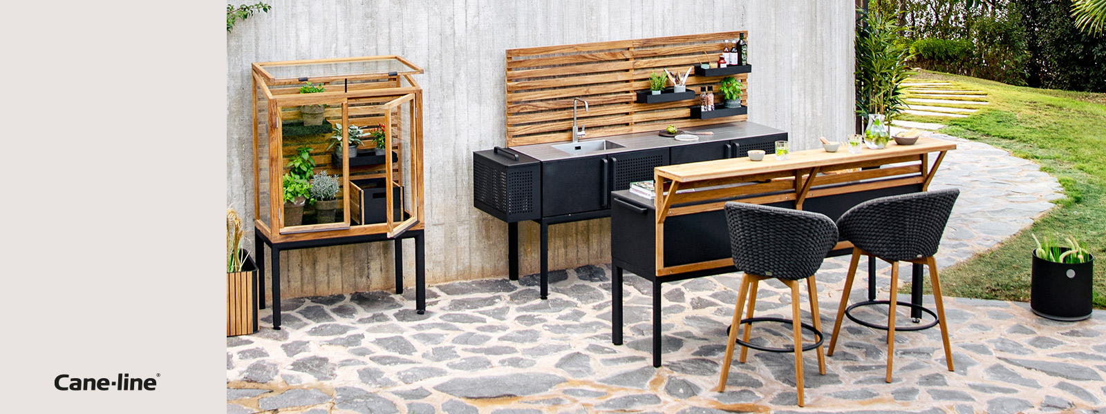 CANE-LINE Outdoor Outdoorküche Slide background