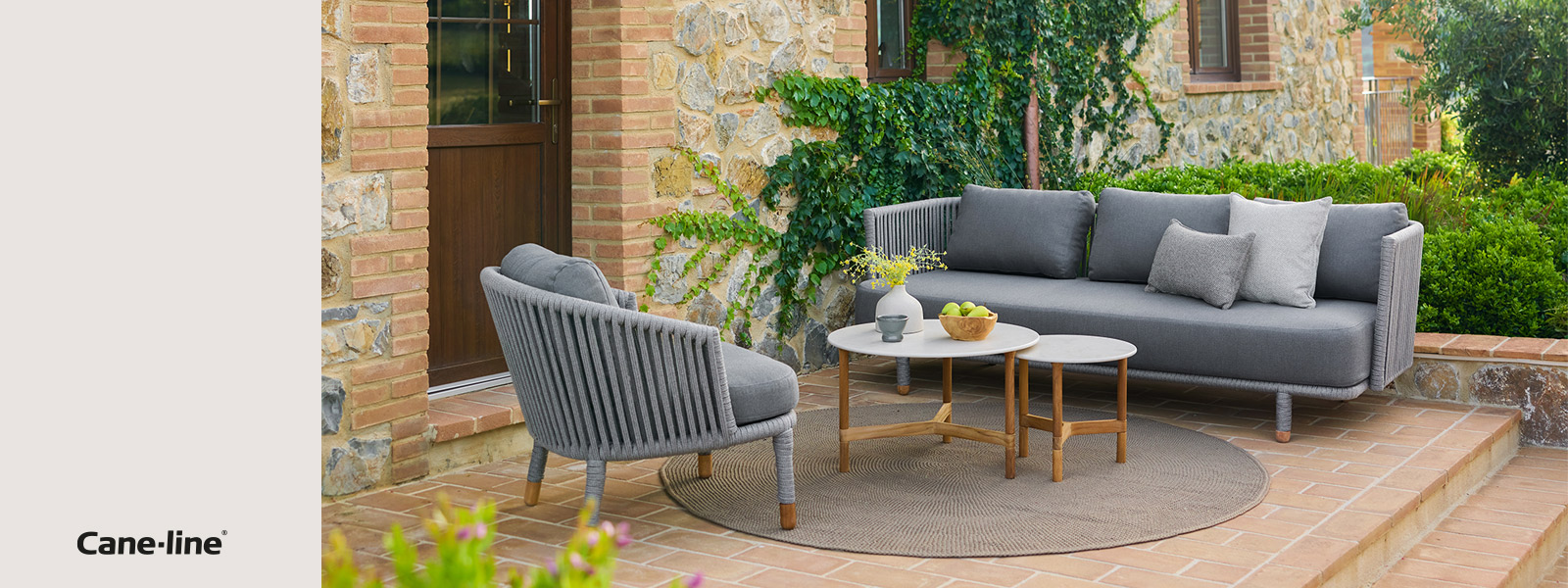 Cane-line MOMENTS Slide background